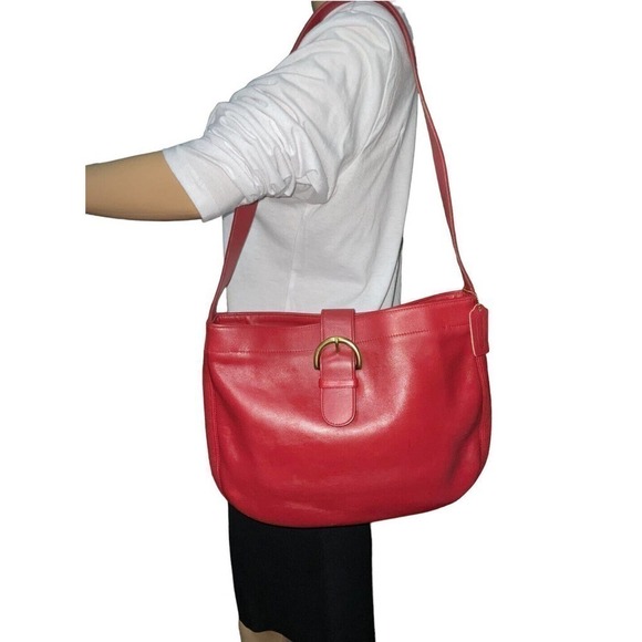 COACH Soho Women’s Vintage Buckle Red 'Poppy' Leather Hobo Bag Made in USA - Picture 2 of 16